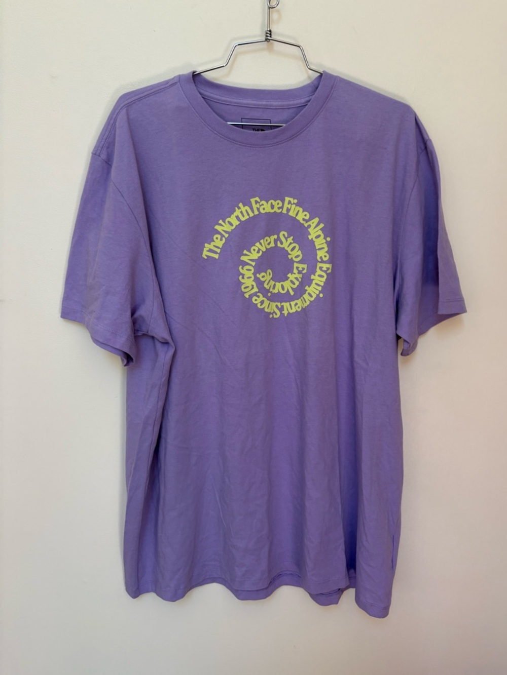 Brand New North Face Graphic T-shirt Size XL